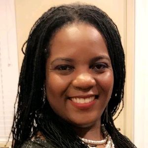 Meet your Posher, Yvette